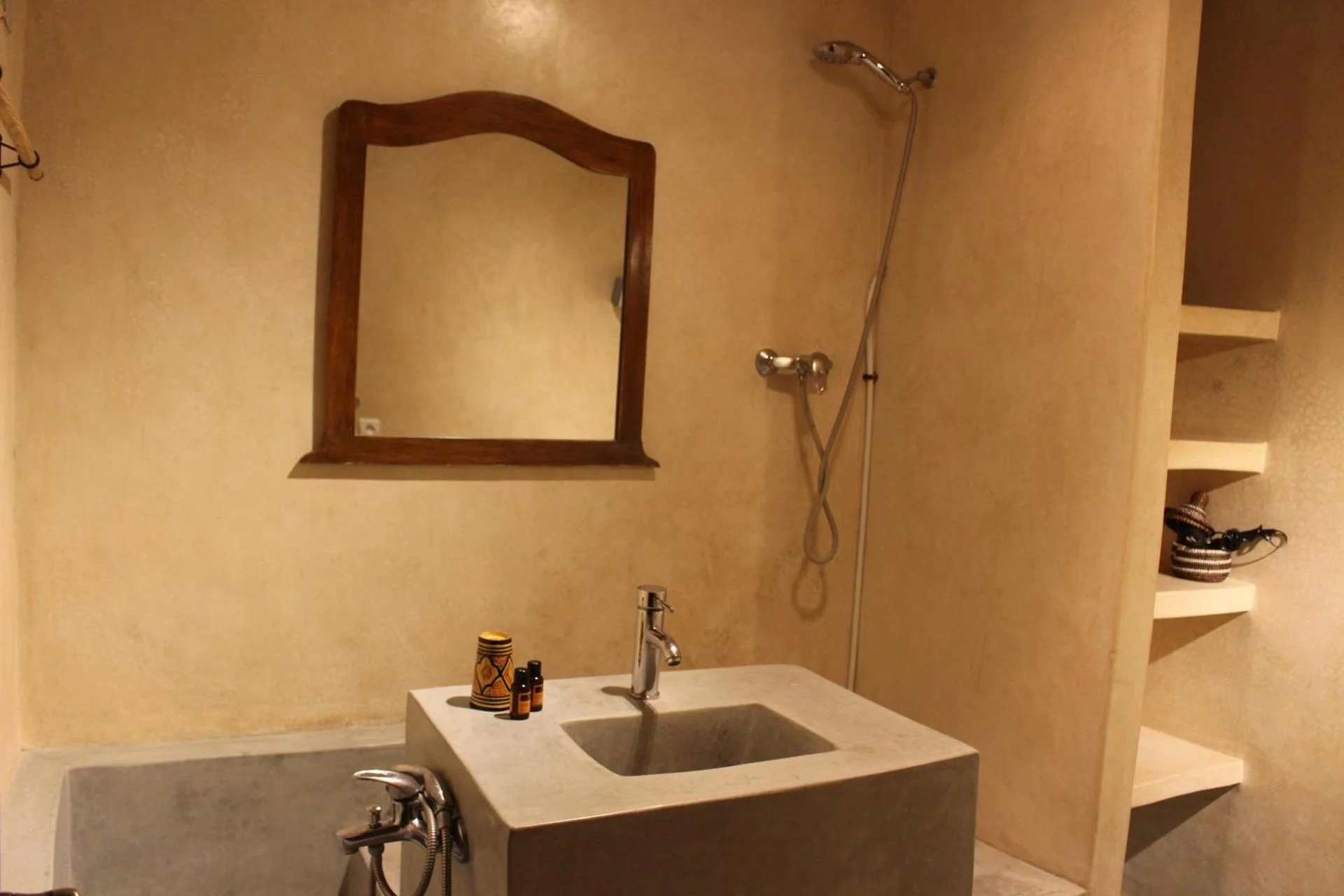 Riad Salmiya (3)